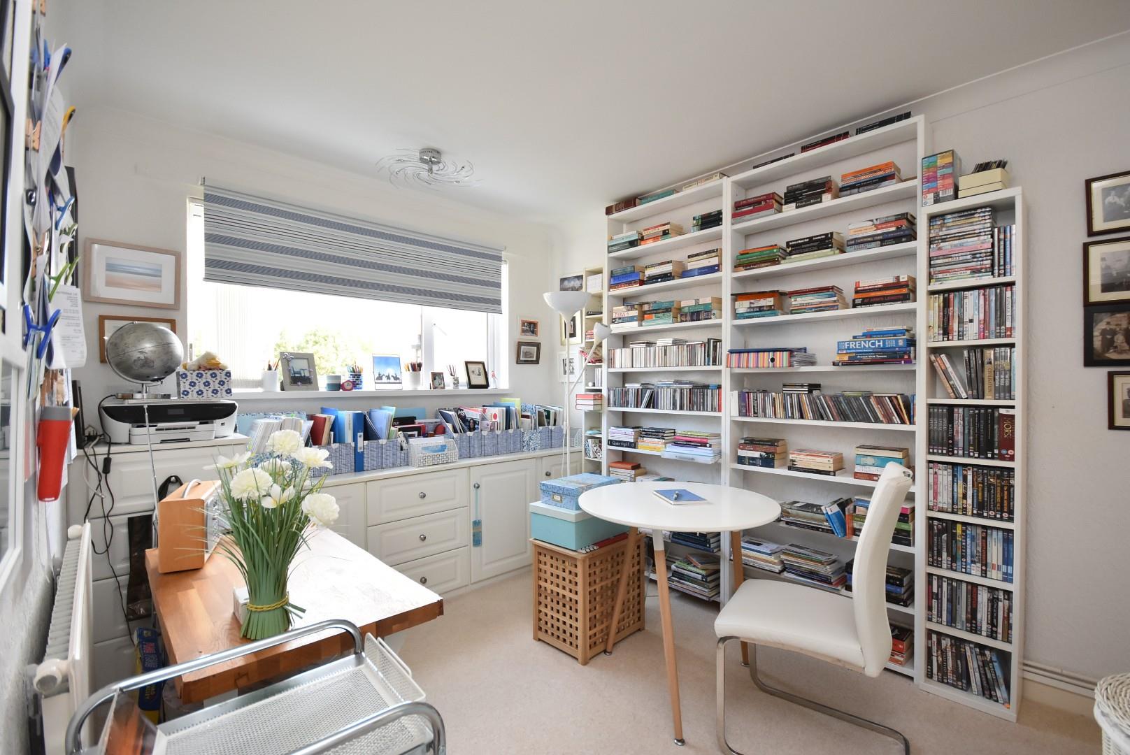 16 Albany Court, Beach Road, Penarth, CF64 1JU